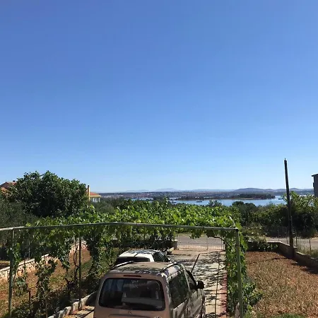 With Parking Space Kraj, Pasman - 819 Апартаменты *