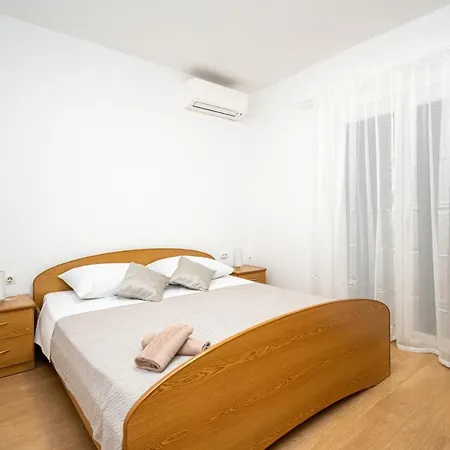 With Parking Space Kraj, Pasman - 819 Апартаменты Ткон