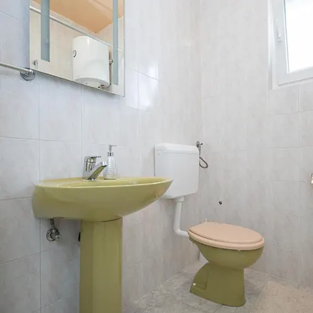 With A Parking Space Kraj, Pasman - 819 Апартаменты Ткон