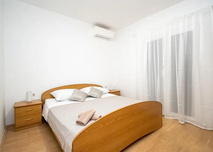 With Parking Space Kraj, Pasman - 819 아파트 트콘