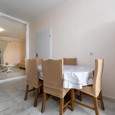 With Parking Space Kraj, Pasman - 819 * Tkon