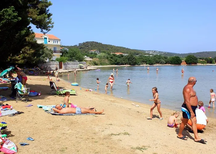 With Parking Space Kraj, Pasman - 819 *